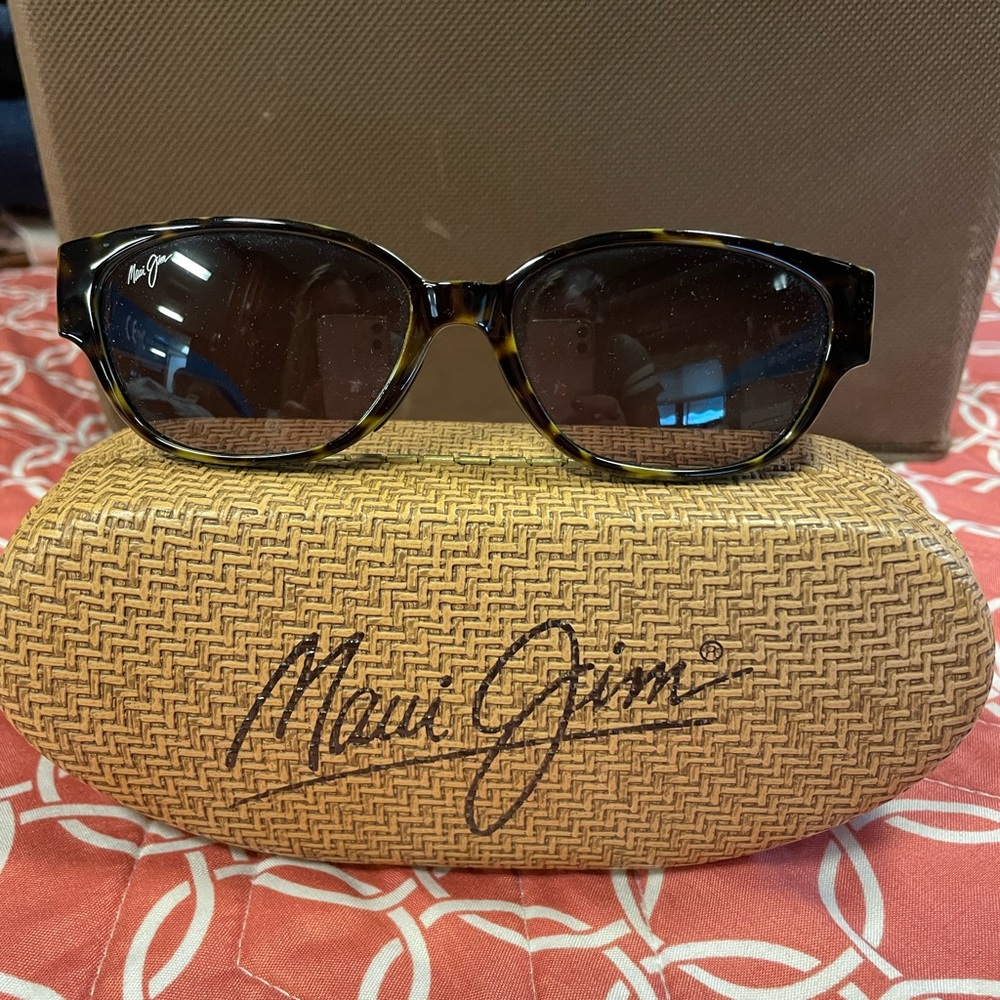 EUC Maui Jim sunglasses